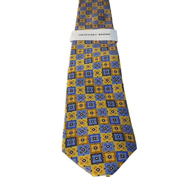 Geoffrey Beene Yellow Blue Geometric Silk Tie - Picture 1 of 4